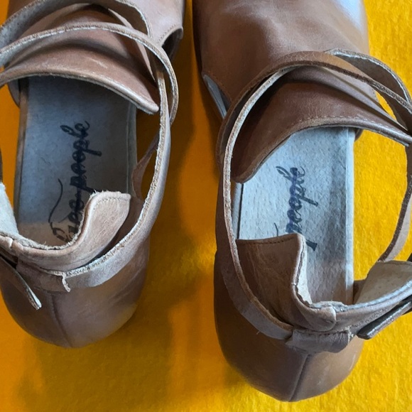 Free People Cedar Tan Leather Clog size 11, NWOB - Picture 16 of 16